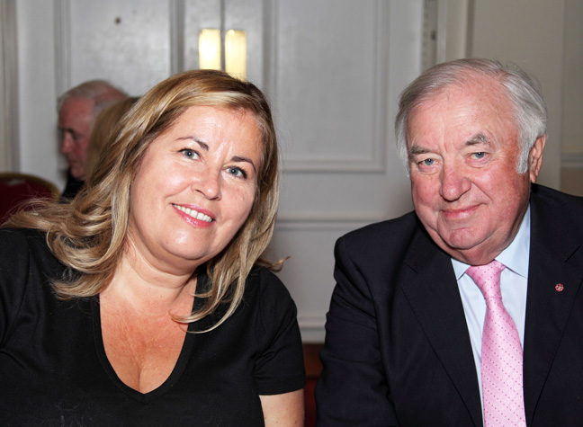 liza tarbuck partner simon